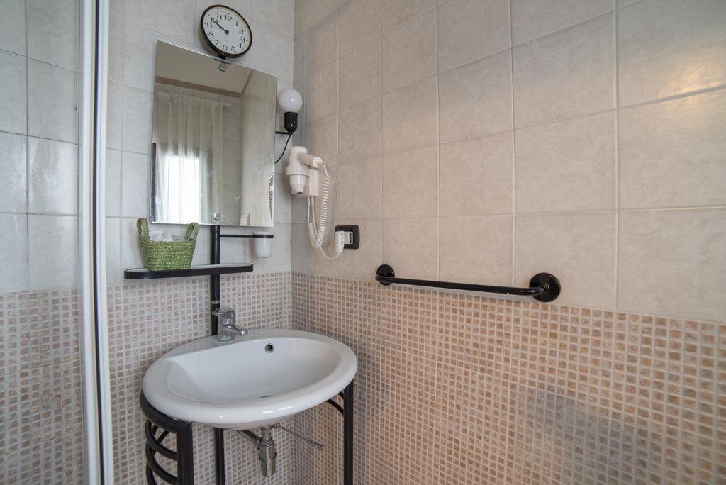 דירות מטרה La Casa Di Rosa מראה חיצוני תמונה