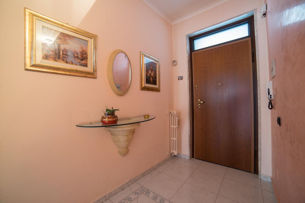 דירות מטרה La Casa Di Rosa מראה חיצוני תמונה