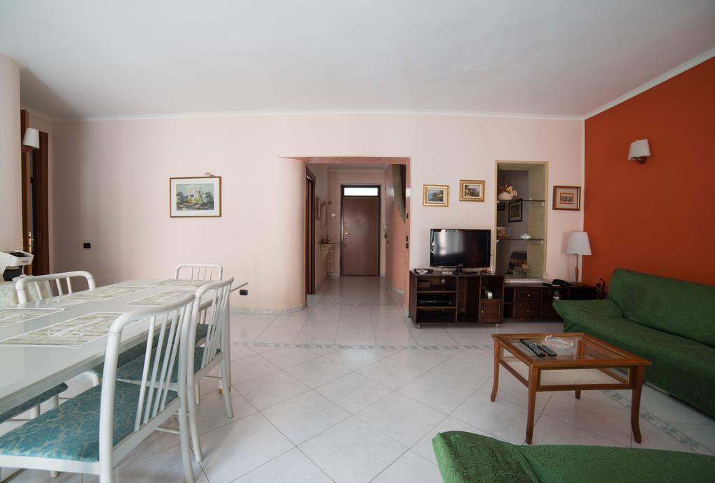 דירות מטרה La Casa Di Rosa מראה חיצוני תמונה