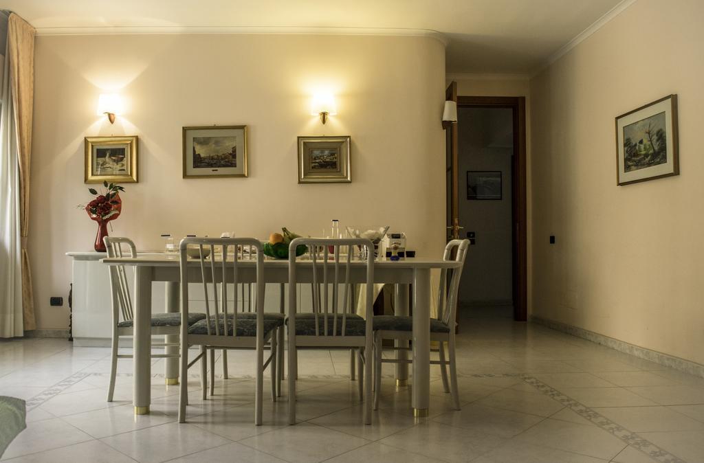 דירות מטרה La Casa Di Rosa מראה חיצוני תמונה
